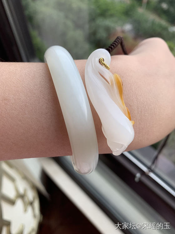 每个角度，都美到窒息_挂件和田玉