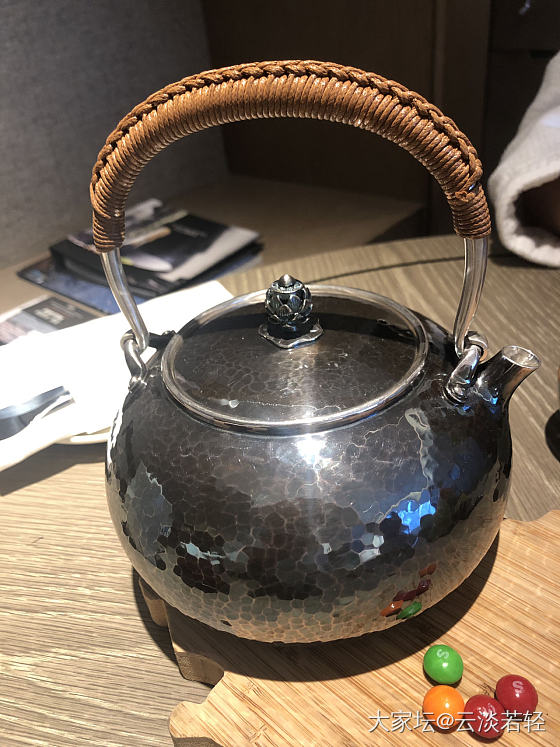 又入手了一只一张打的银壶，买不起金壶，就银壶来凑数吧！_茶具银