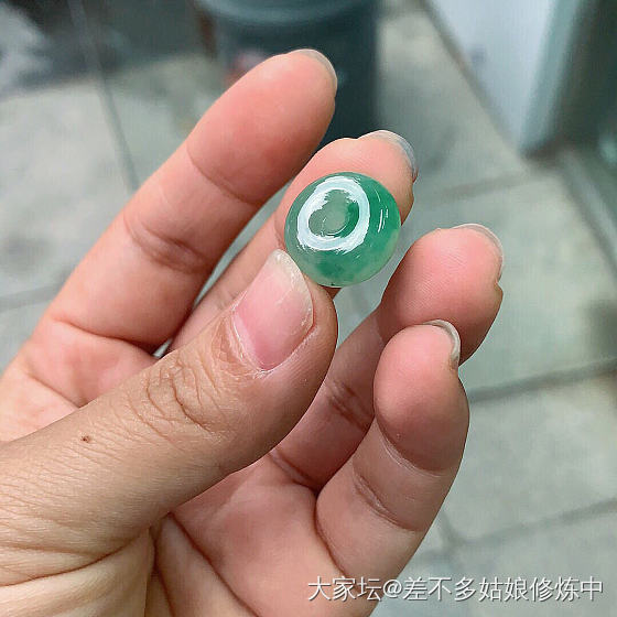 骗子！绿瞳曼珠卖家！！原名未满月的婴儿，是的，又是她！！又害人了！！_翡翠