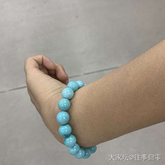 晒一条绿松的手串，美美的_珠串松石