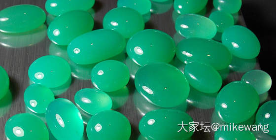 澳洲昆士蘭綠玉髓marlborough chrysoprase 原石與成品旦面_澳玉