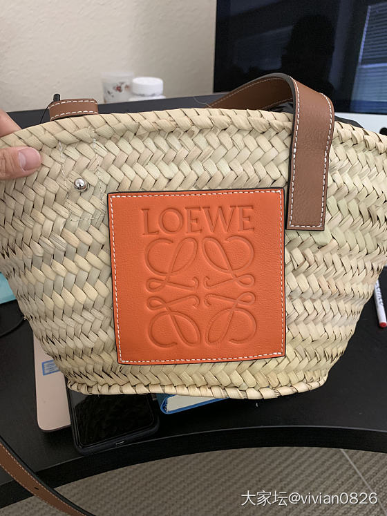 买了个Loewe 菜篮子 结果悲剧了 拿去退_包包