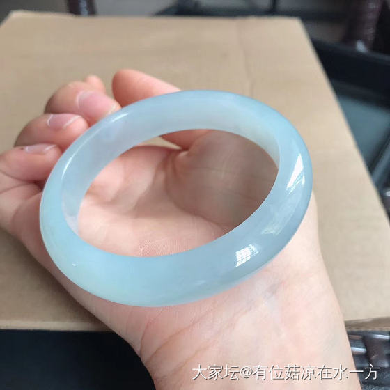 帮我看看，这个镯子能入手吗，有棉絮，犹豫中_手镯翡翠