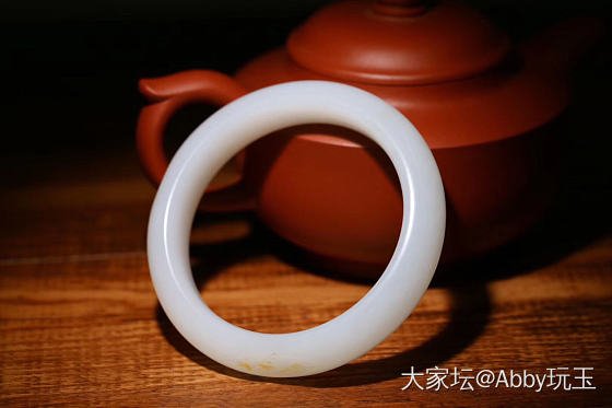 新疆和田玉籽料手镯_和田玉