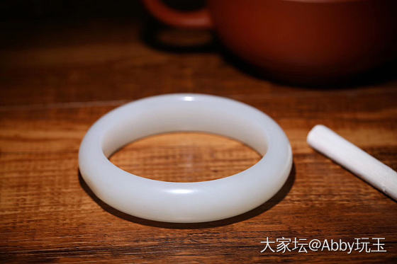 新疆和田玉籽料手镯_和田玉