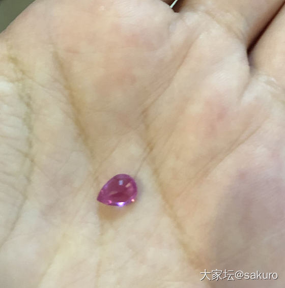 入了个小粉蓝宝，可以留吗？_刻面宝石蓝宝石名贵宝石