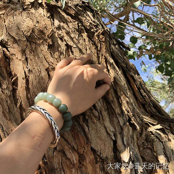 拥有她第7年了吧，旧旧的_手镯银