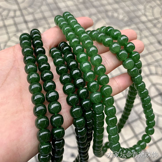 绿一下下。_珠串和田玉