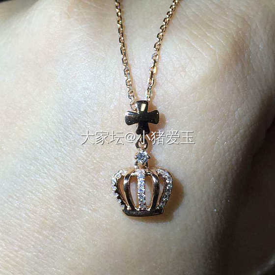 18K玫瑰金皇冠钻石项链_颈饰钻石