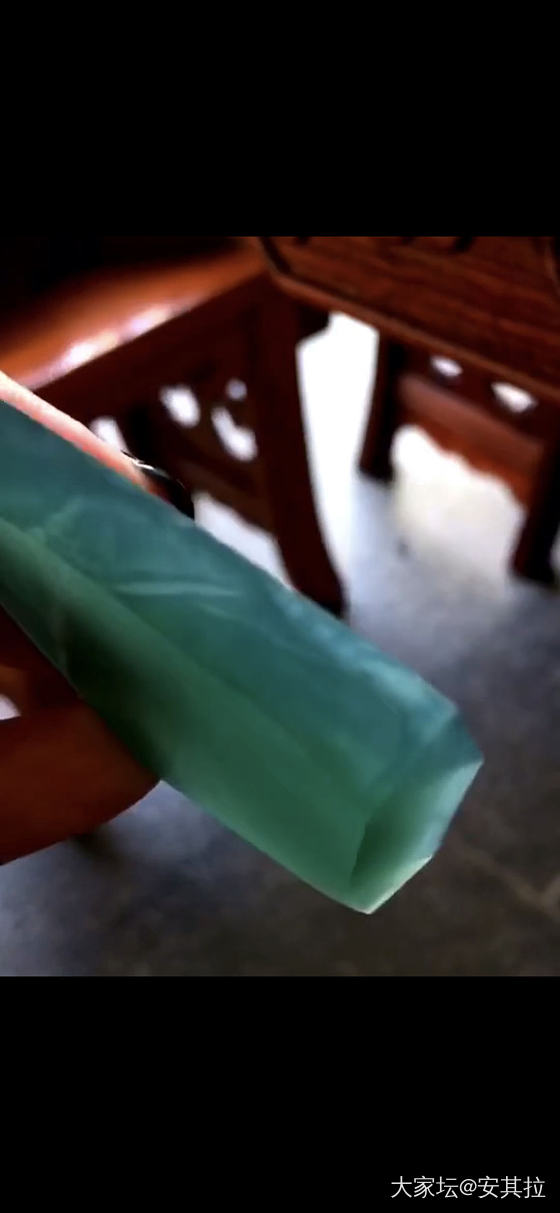 料子设计好了，想请教大家镶白金好看还是黄金好看？_镶嵌翡翠