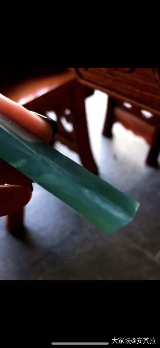 料子设计好了，想请教大家镶白金好看还是黄金好看？_镶嵌翡翠