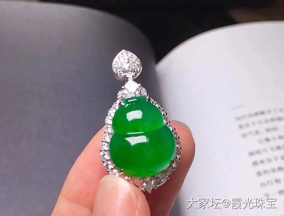 经典款葫芦吊坠_翡翠