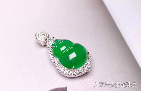 经典款葫芦吊坠_翡翠