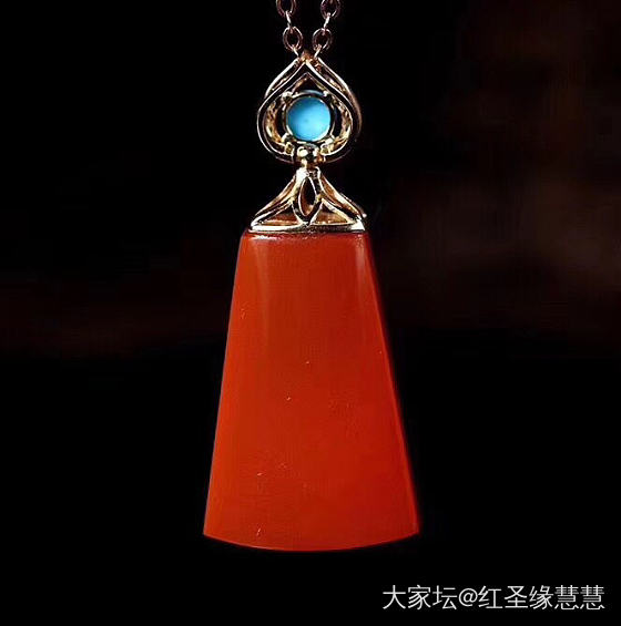 18k金镶嵌吊坠_南红