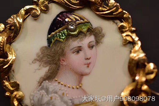 1880年法国18K金雕金花边烧珐琅画片少女像胸针_古董首饰