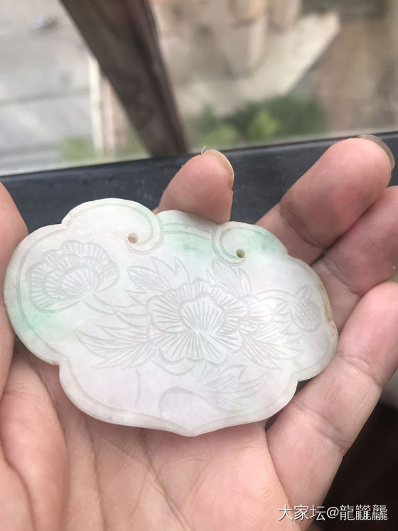 成都珠宝展归来，果然以翡翠，南红，松石，珊瑚，蜜蜡传统的几样人气旺盛，彩宝钻石欧..._首饰