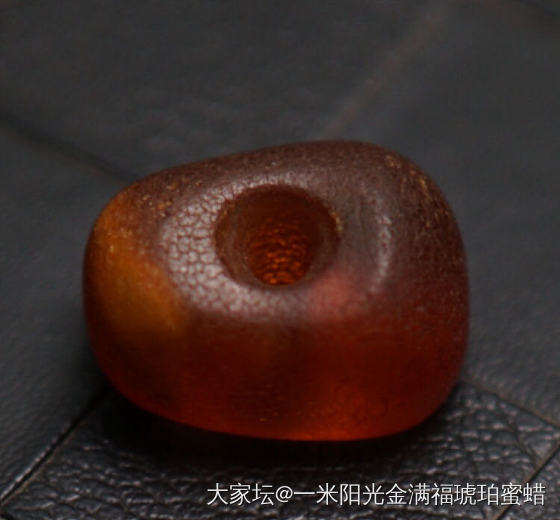 真正的古董老蜜蜡_琥珀蜜蜡