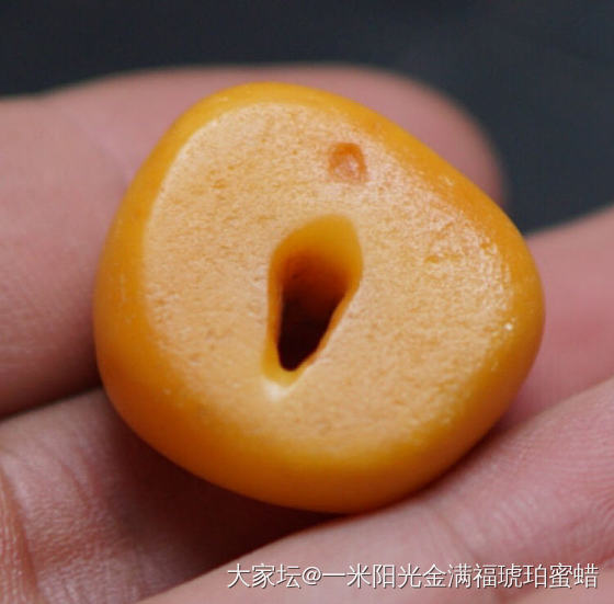 真正的古董老蜜蜡_琥珀蜜蜡