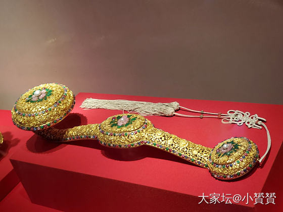 翻手机相册，看到之前的照片，故宫博物院的美物，水点经验_古董首饰金