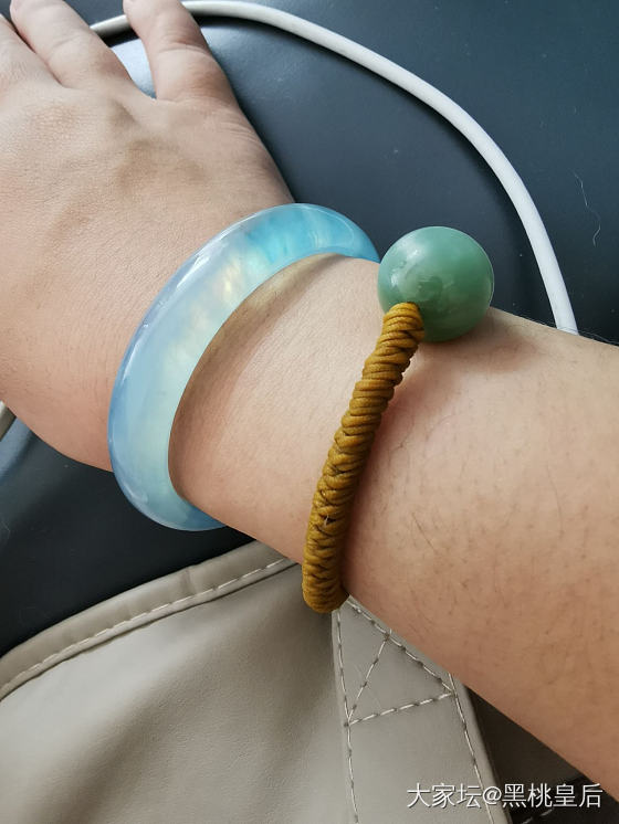 海蓝宝的镯子到了～_手镯海蓝宝