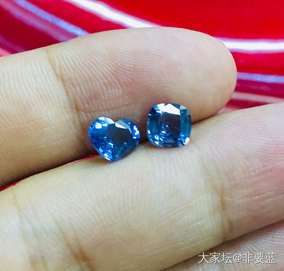 新收两粒越南钴尖晶，就这样的品质_尖晶石