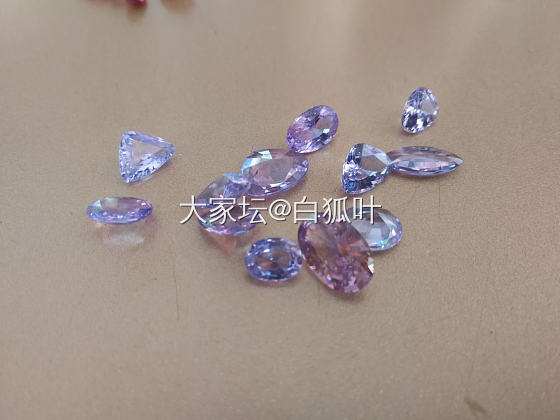 越南尖晶石，特别的薰衣草色_尖晶石