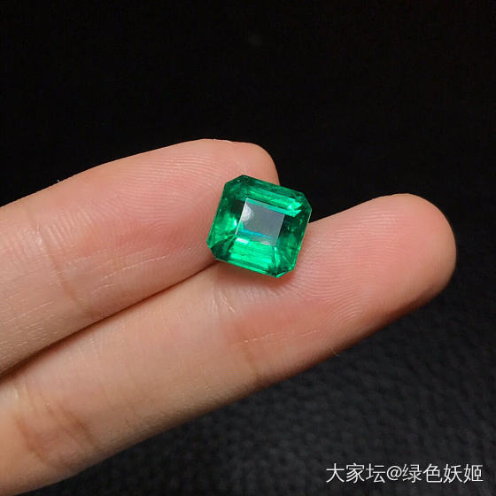 赞比亚 祖母绿裸石4.47ct，Ins  Min_祖母绿