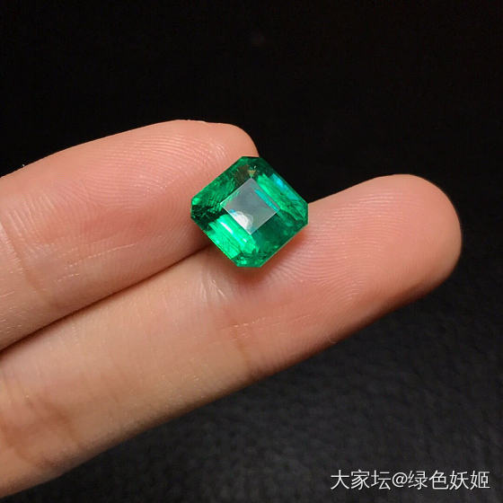 赞比亚 祖母绿裸石4.47ct，Ins  Min_祖母绿