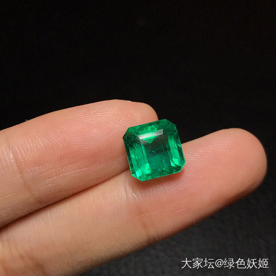 赞比亚 祖母绿裸石4.47ct，Ins  Min_祖母绿