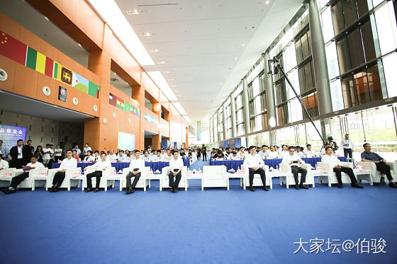江苏国际商品博览会正式开馆_商户