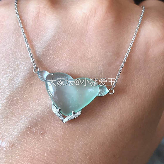 玻璃种爱心锁骨链_挂件翡翠
