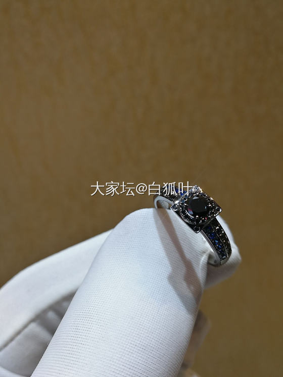 一颗黑钻💍，带给你不同凡响的风格_钻石
