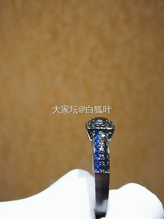 一颗黑钻💍，带给你不同凡响的风格_钻石