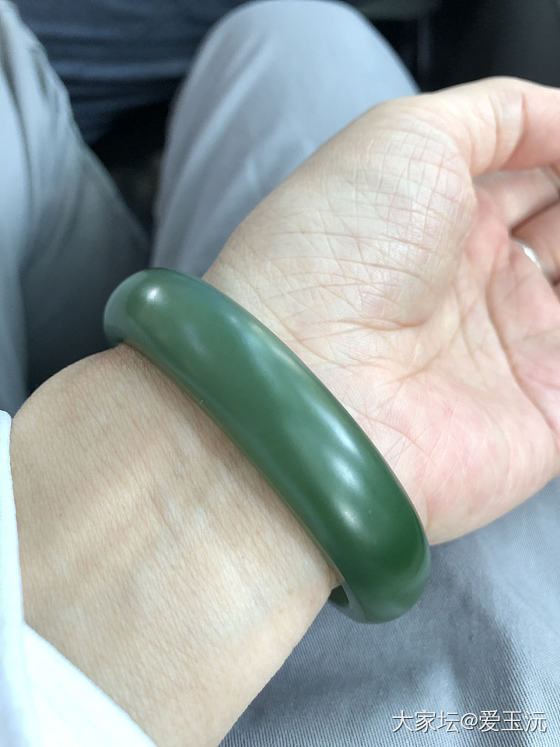 天凉换碧玉镯子戴_手镯和田玉