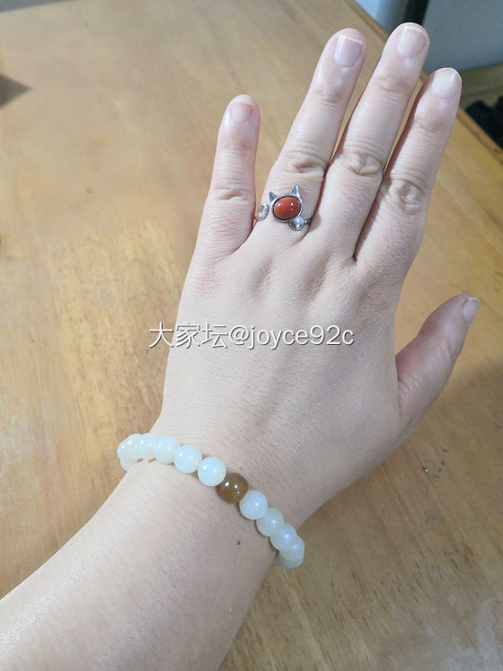 左手的今日份幸福～_珠串和田玉