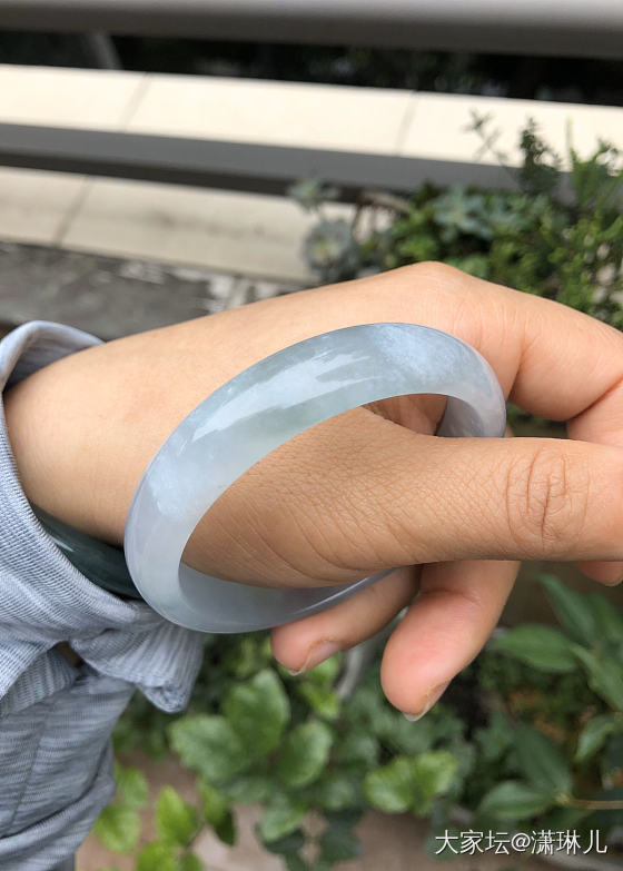 有瑕疵的镯子接受吗？_手镯翡翠
