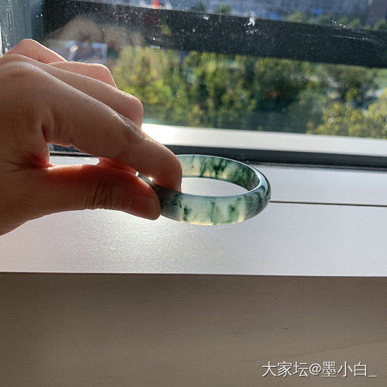 水墨丹青的美_微商手镯翡翠