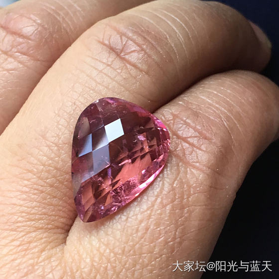 格子碧玺_刻面宝石碧玺