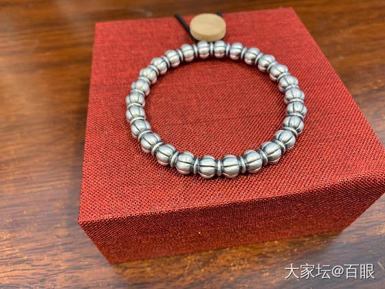 小金匠家的新款手镯噢！_手镯购银闲聊银