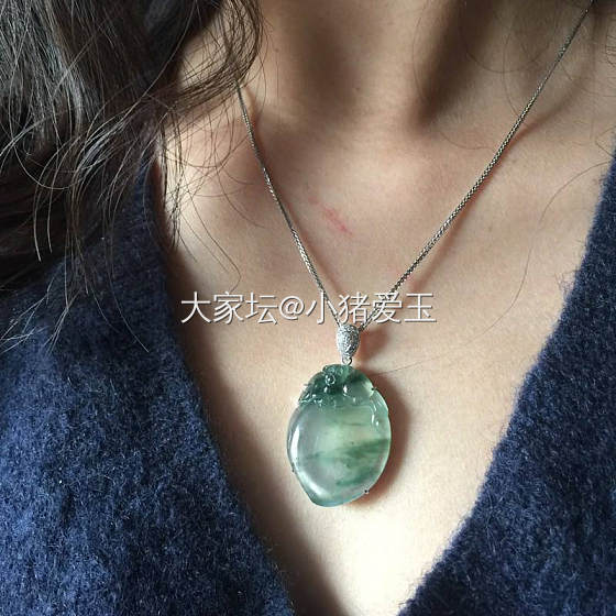 冰种水蜜桃挂件_吊坠挂件翡翠