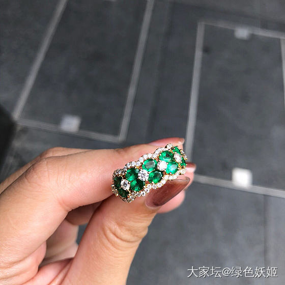 赞比亚黄18K金祖母绿戒指；主石1.548ct_名贵宝石