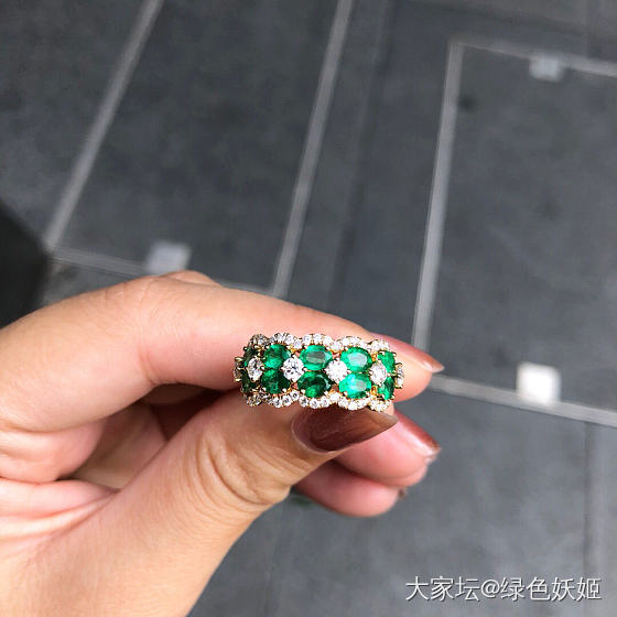 赞比亚黄18K金祖母绿戒指；主石1.548ct_名贵宝石