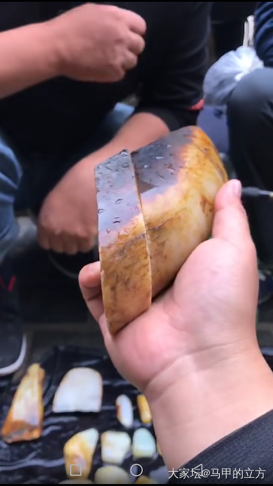 看看皮色，真假？_和田玉