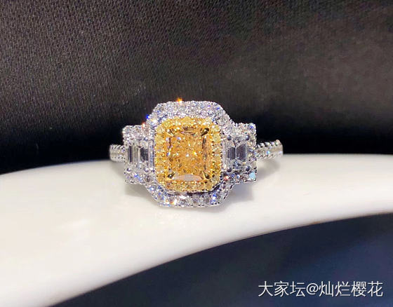 黄钻现货新回来一批！_戒指钻石