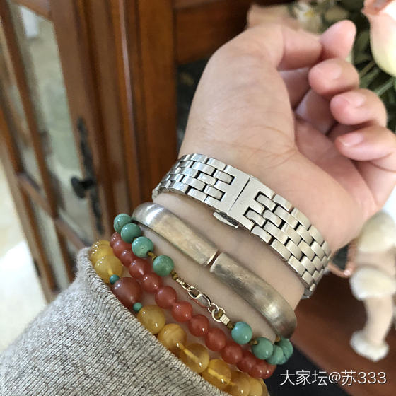 水红包。湿气重戴银镯。_手镯银