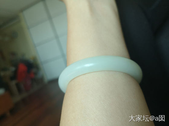 是且么吗？_手镯和田玉