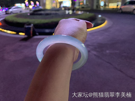 冰绿的美，美不胜收～_翡翠