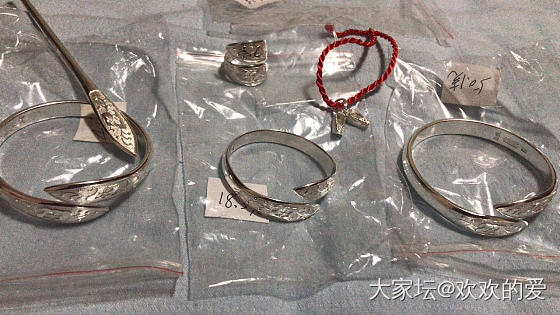 节节高泡珠收入掌心_手镯银