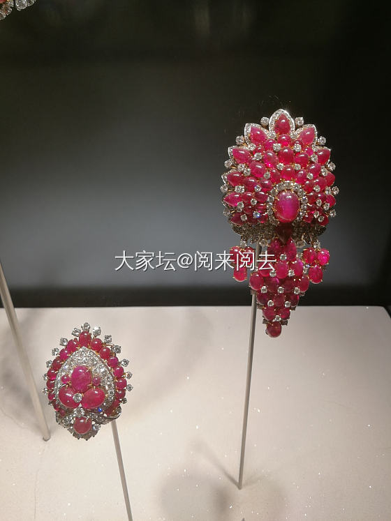 9月时在罗马天使堡看的宝格丽珠宝展_古董首饰钻石名贵宝石宝格丽