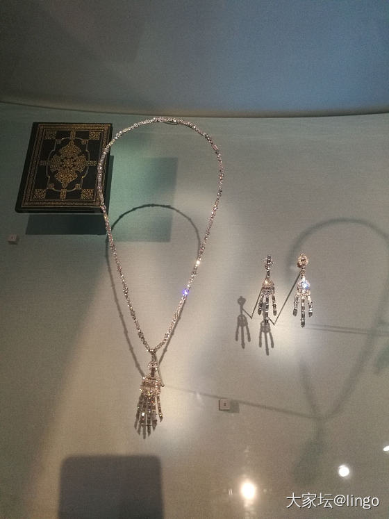 蒂芙尼匠心妙艺展览_蒂芙尼